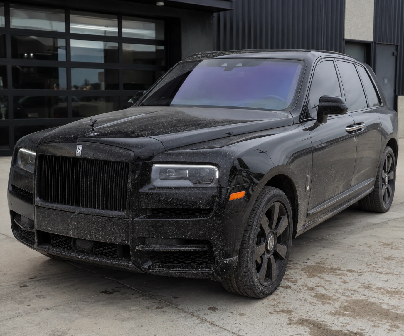 Rolls-Royce Cullinan covered in road grime before ceramic coating by Elevare Lux Detailing